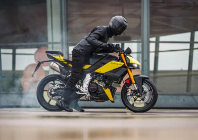 Fanti Stealth 125 2025 amarillo